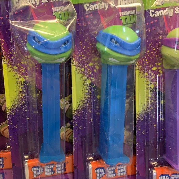 Nickelodeon Pez Candy and dispenser - Picture 3 of 6